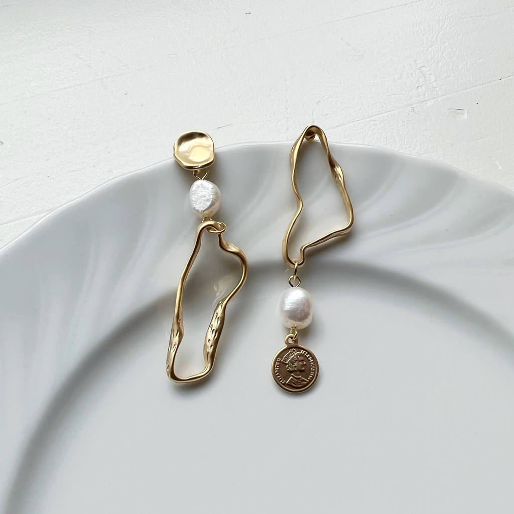 Pearl Asymmetric Drop Earrings